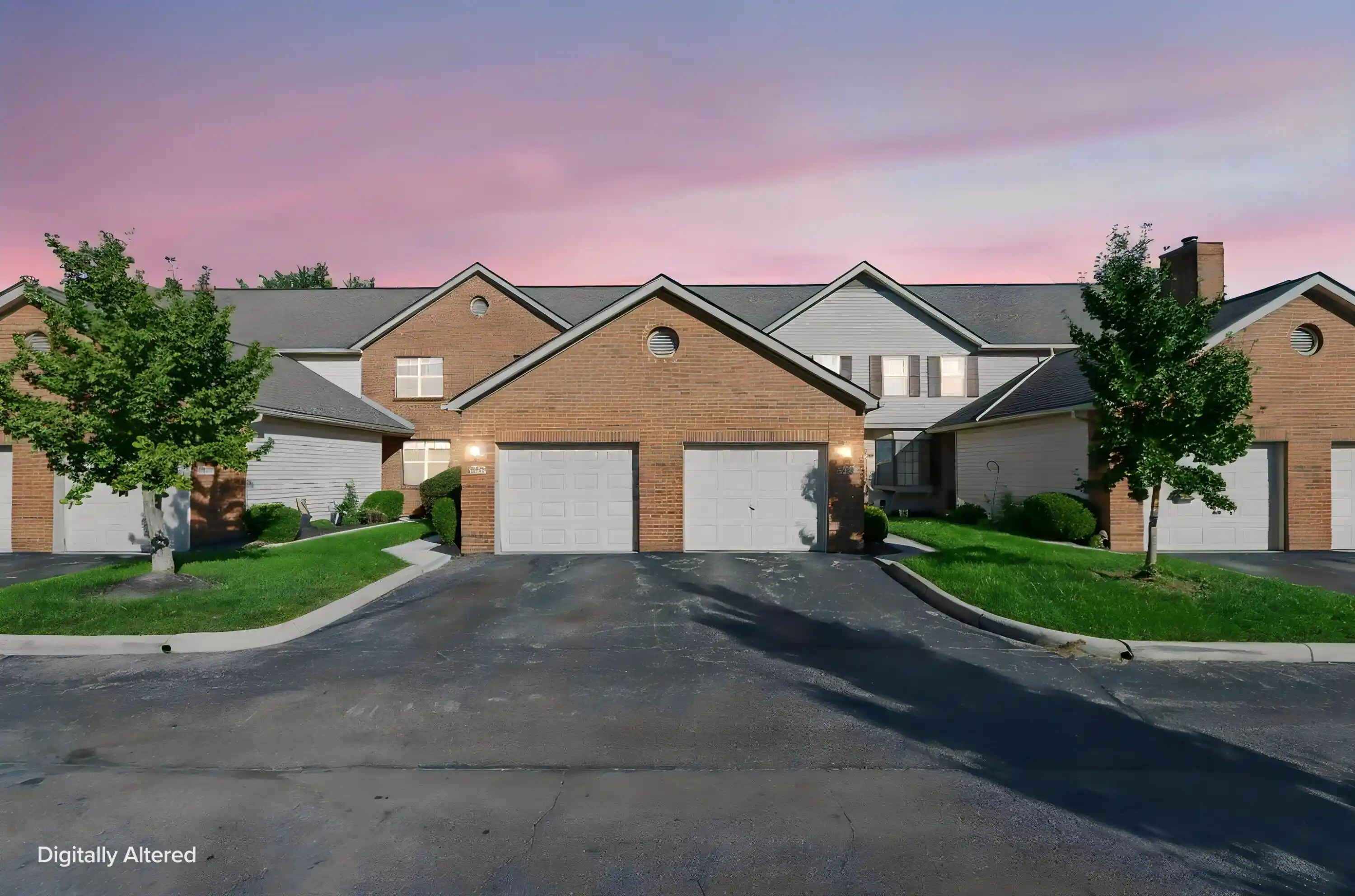 Listing Photo 1 - Condo for sale in 1276 Somerset Wy located at 1276 Somerset Wy, Pickerington, OH 43147 - Unit 1276 Somerset Way
