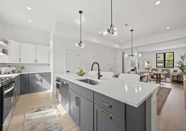 Photo 1 of Condo for sale at 189 S Ohio Ave, Columbus, OH 43205 | MLS# 226038233 | Listing updated on 2026-10-27