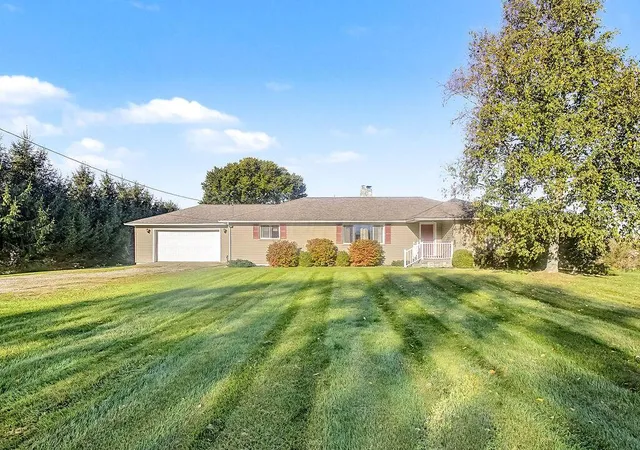 Photo 1 of Single family home for sale at 6179 Johnsville Rd, Centerburg, OH 43011 | MLS# 226038254 | Listing updated on 2026-10-11