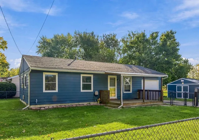 Photo 1 of Single family home for sale at 574 Clinton St, Marion, OH 43302 | MLS# 226038684 | Listing updated on 2026-10-19