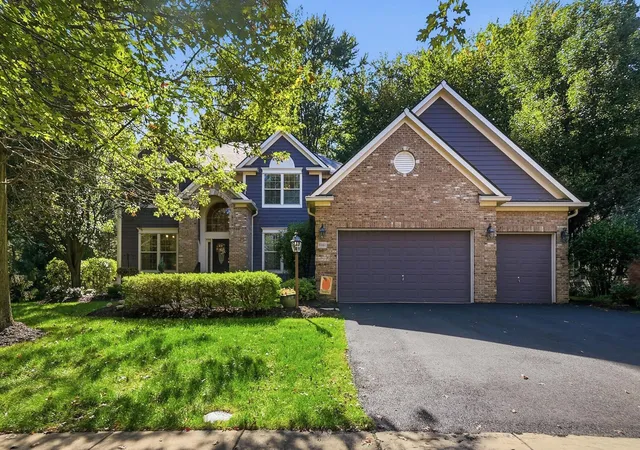 Photo 1 of Single family home for sale at 8460 Trl Lake Dr, Powell, OH 43065 | MLS# 226038524 | Listing updated on 2026-10-26
