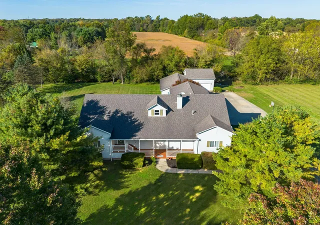 Photo 1 of Single family home for sale at 5870 Reynoldsburg Baltimore Rd Nw, Pickerington, OH 43147 | MLS# 226038434 | Listing updated on 2026-10-09