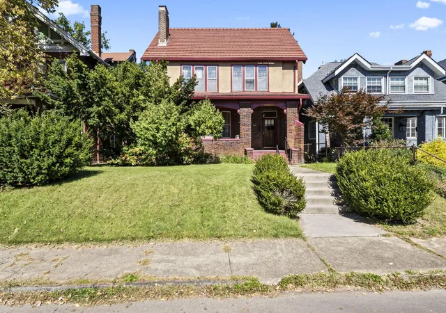 Photo 1 of Single family home for sale at 1834 Franklin Ave, Columbus, OH 43205 | MLS# 226038443 | Listing updated on 2026-10-09