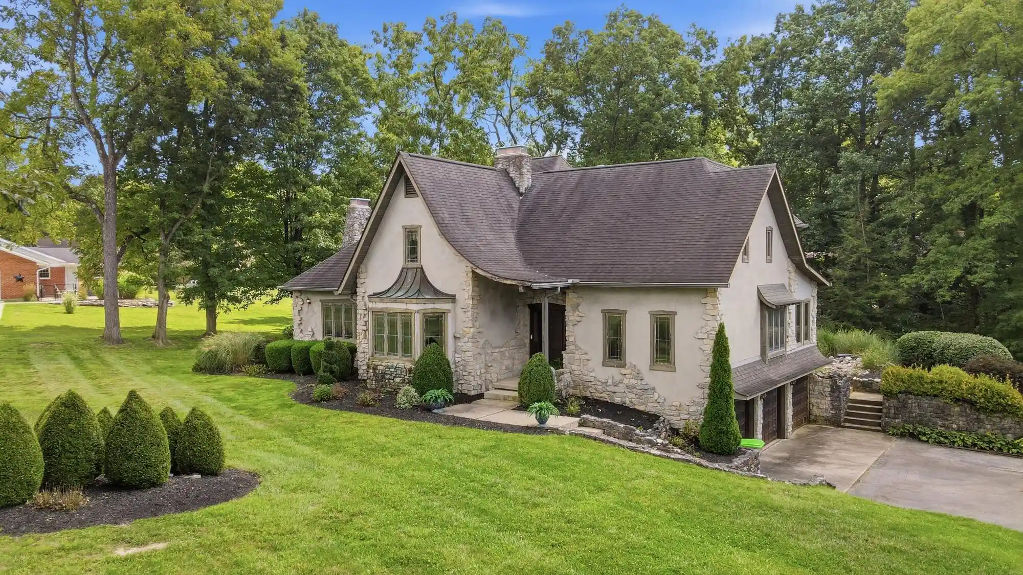 Photo 1 of Single family home for sale at 609 Aberfelda Dr, Springfield, OH 45504 | MLS# 226038469 | Listing updated on 2026-10-13