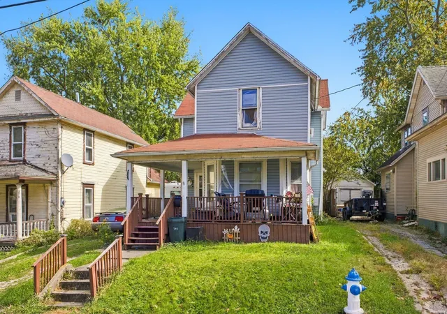 Photo 1 of Single family home for sale at 542 Pearl St, Marion, OH 43302 | MLS# 226038667 | Listing updated on 2026-10-10
