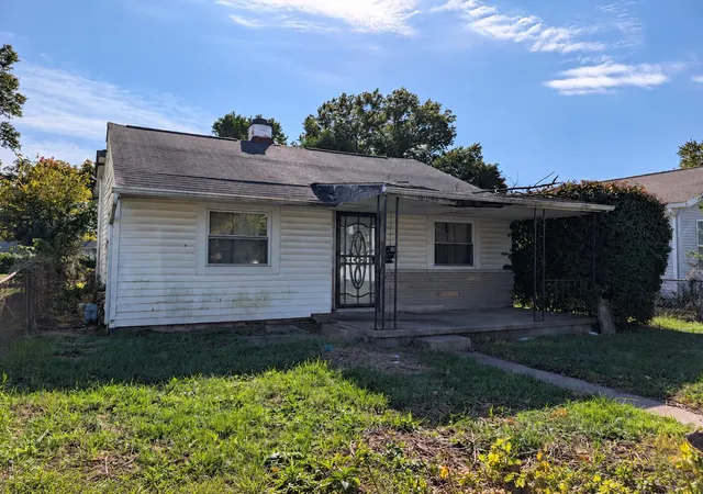 Photo 1 of Single family home for sale at 2189 Margaret Ave, Columbus, OH 43219 | MLS# 226038585 | Listing updated on 2026-10-29