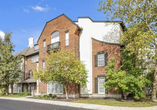 Photo 1 of Condo for sale at 6224 Inishmore Ln, Dublin, OH 43017 | MLS# 226038683 | Listing updated on 2026-10-28