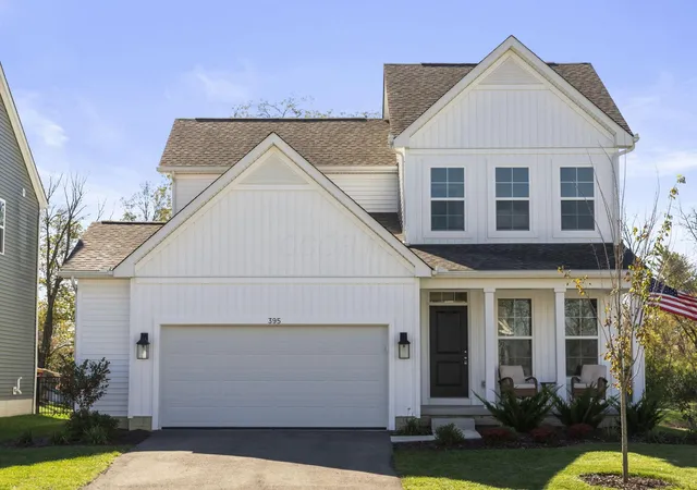 Single family home for sale at 395 Cherry Hills Rd, Commercial Point, OH 43116 | MLS# 226040050