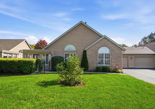 Photo 1 of Condo for sale at 92 Abbeycross Ln, Westerville, OH 43082 | MLS# 226039072 | Listing updated on 2026-10-15