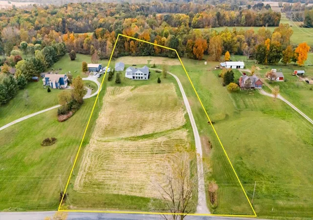 Photo 1 of Single family home for sale at 2461 Hardscrabble Rd, Alexandria, OH 43001 | MLS# 226039476 | Listing updated on 2026-10-26