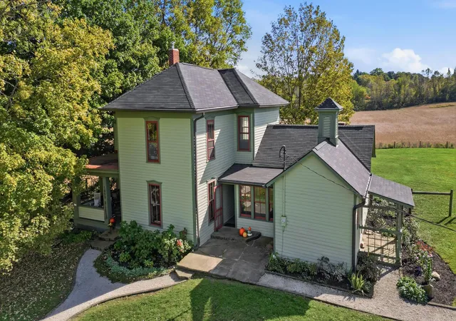 Photo 1 of Single family home for sale at 1053 Hayes Rd, Granville, OH 43023 | MLS# 226038861 | Listing updated on 2026-10-17