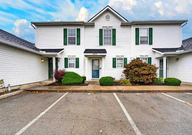 Condo for sale at 4654 Cadmus Dr #37C, Columbus, OH 43228 | MLS# 226039584