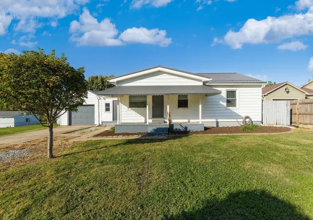 Photo 1 of Single family home for sale at 131 Brown Ave, Chillicothe, OH 45601 | MLS# 226039147 | Listing updated on 2026-10-27