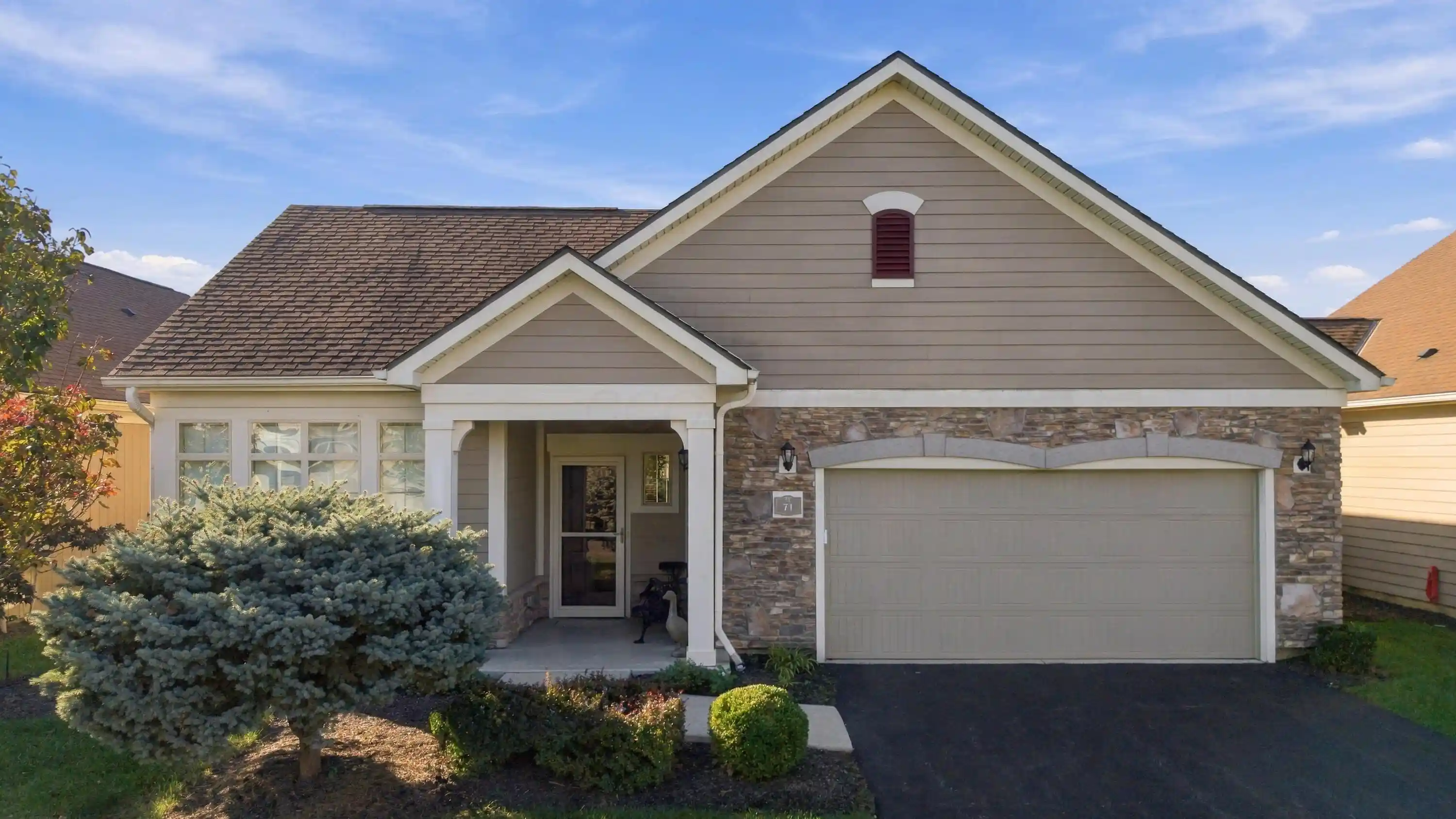 Listing Photo 1 - Condo for sale in 71 Courtyard Xing Dr located at 71 Courtyard Xing Dr, Powell, OH 43065 - Unit 71 Courtyard Xing Dr