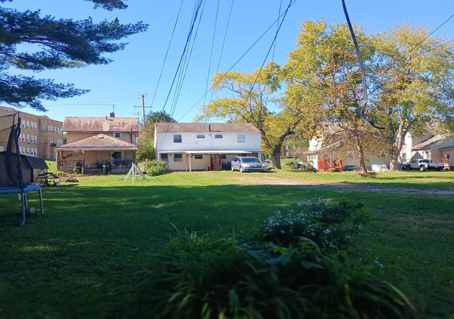 Multi family home for sale at 646 Mount Vernon Rd, Newark, OH 43055 | MLS# 226038994