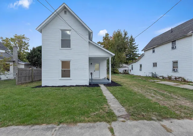 Photo 1 of Single family home for sale at 696 Florence St, Marion, OH 43302 | MLS# 226039194 | Listing updated on 2026-10-28