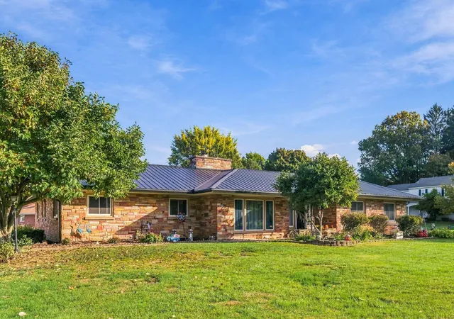 Photo 1 of Single family home for sale at 1033 Uhler Rd, Marion, OH 43302 | MLS# 226039402 | Listing updated on 2026-10-29
