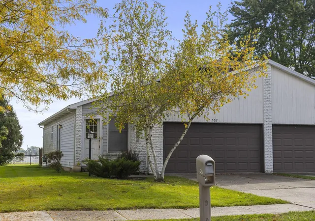Photo 1 of Single family home for sale at 562 Executive Blvd, Delaware, OH 43015 | MLS# 226039046 | Listing updated on 2026-10-22