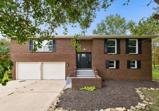Photo 1 of Single family home for sale at 13983 Oxford Dr, Marysville, OH 43040 | MLS# 226039071 | Listing updated on 2026-10-26