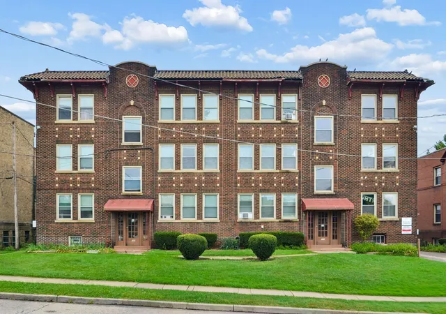 Photo 1 of Multi family home for sale at 725 Bryson St, Youngstown, OH 44502 | MLS# 226039100 | Listing updated on 2026-10-14