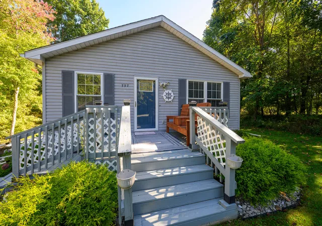 Photo 1 of Single family home for sale at 797 Royal Cir, Howard, OH 43028 | MLS# 226039183 | Listing updated on 2026-10-26