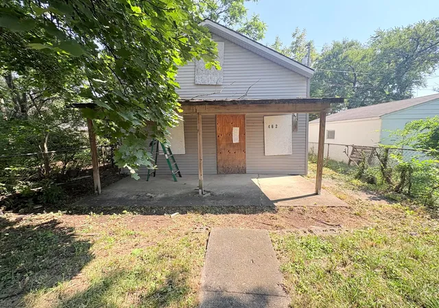 Photo 1 of Single family home for sale at 462 N Champion Ave, Columbus, OH 43203 | MLS# 226039762 | Listing updated on 2026-10-21