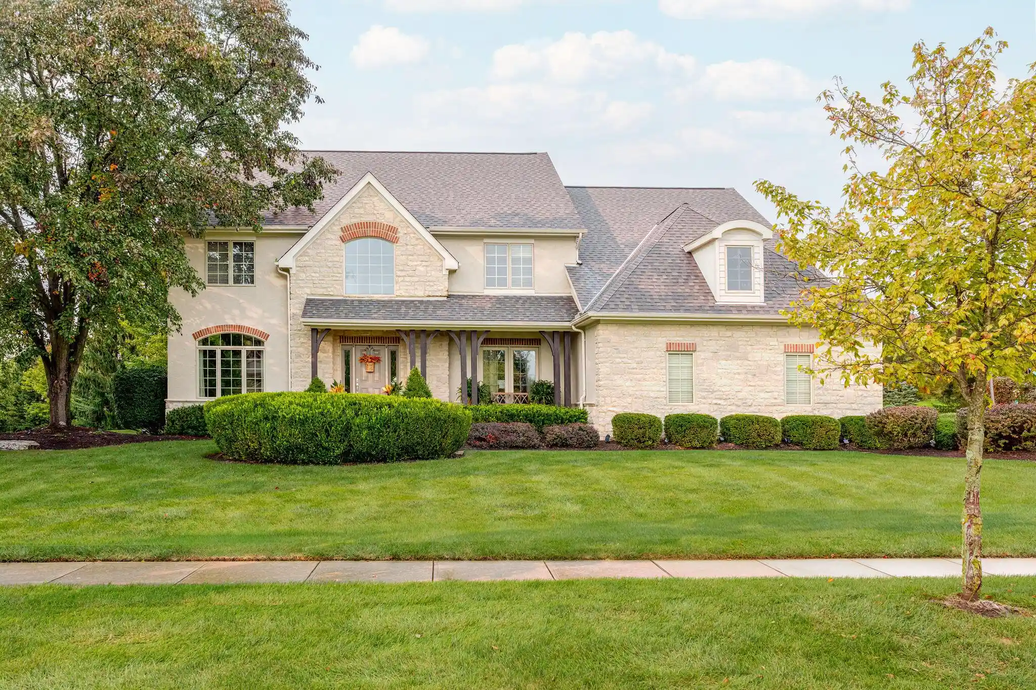 Photo 1 of Single family home for sale at 5418 Berwanger Dr, Powell, OH 43065 | MLS# 226039377 | Listing updated on 2026-10-22