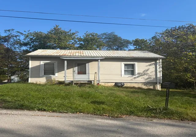 Photo 1 of Sale Pending at 270 Bigelow St, Hillsboro, OH 45133 | MLS# 226039239 | Listing updated on 2026-10-21