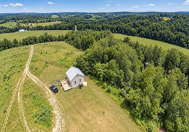 Land for sale at 2875 Pleasant Valley Rd, Zanesville, OH 43701 | MLS# 226039300
