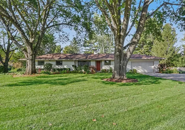 Photo 1 of Sale Pending at 3120 Stoney Brg Ln, Columbus, OH 43221 | MLS# 226039344 | Listing updated on 2026-10-23