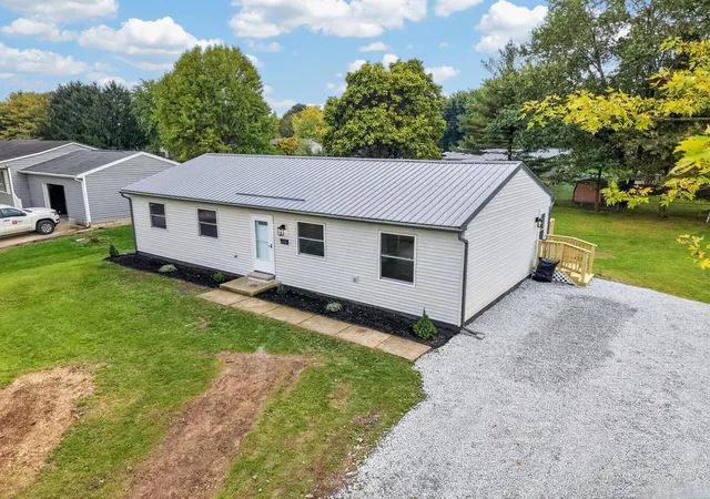 Single family home for sale at 4416 White Rd, Centerburg, OH 43011 | MLS# 226039405
