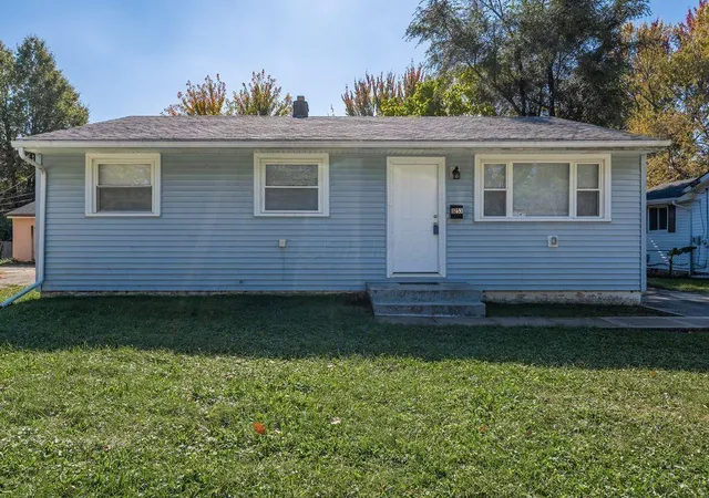 Photo 1 of Single family home for sale at 1253 E Innis Ave, Columbus, OH 43207 | MLS# 226039438 | Listing updated on 2026-10-23