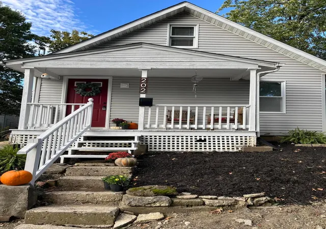 Photo 1 of Single family home for sale at 202 Leeds Aly, Columbus, OH 43202 | MLS# 226039343 | Listing updated on 2026-10-17