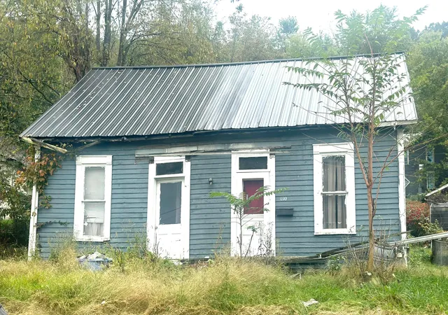 Photo 1 of Single family home for sale at 110 Finley Ave, Cambridge, OH 43725 | MLS# 226039367 | Listing updated on 2026-10-26