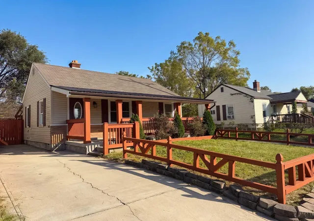 Photo 1 of Sale Pending at 2790 Azelda St, Columbus, OH 43211 | MLS# 226039426 | Listing updated on 2026-10-29