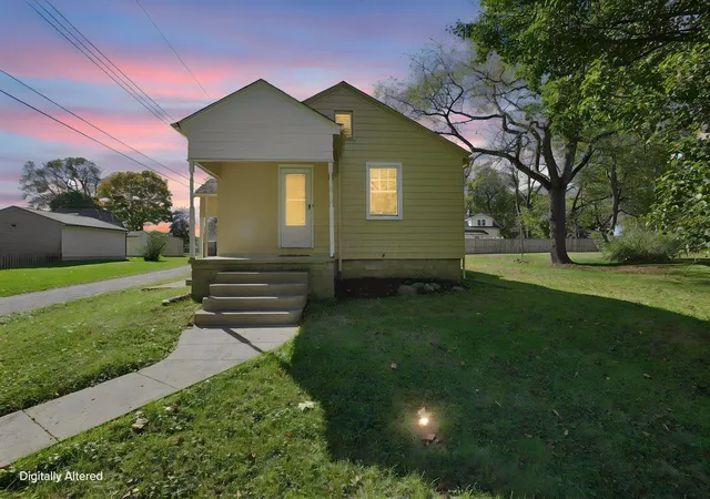 Photo 1 of Single family home for sale at 119 Landers Ave, Columbus, OH 43207 | MLS# 226040475 | Listing updated on 2026-10-26