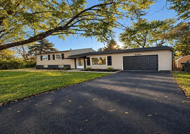 Photo 1 of Single family home for sale at 4421 Lacon Cir, Hilliard, OH 43026 | MLS# 226039473 | Listing updated on 2026-10-26