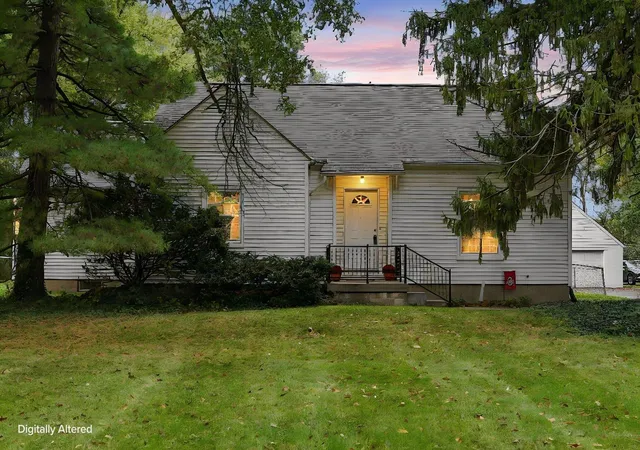 Photo 1 of Single family home for sale at 1147 Shady Ln Rd, Columbus, OH 43227 | MLS# 226039643 | Listing updated on 2026-10-26