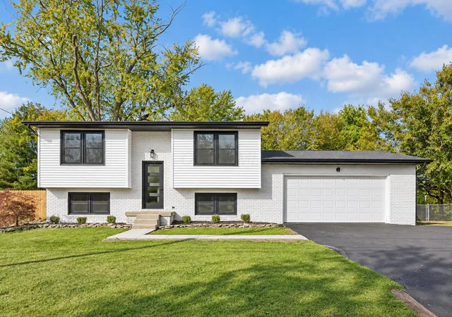 Photo 1 of Single family home for sale at 3731 Behm Rd, Columbus, OH 43207 | MLS# 226039993 | Listing updated on 2026-10-28