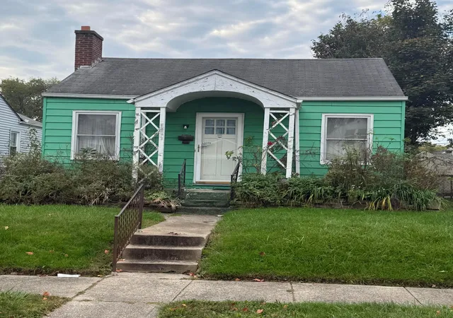 Photo 1 of Single family home for sale at 1463 E 21st Avenue, Columbus, OH 43211 | MLS# 226039571 | Listing updated on 2026-10-18