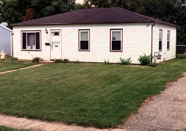 Single family home for sale at 2798 Claude Dr, Columbus, OH 43207 | MLS# 226039572
