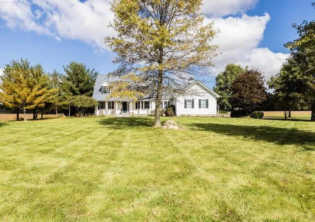 Photo 1 of Sale Pending at 3840 Bean Oller Rd, Delaware, OH 43015 | MLS# 226039655 | Listing updated on 2026-10-19