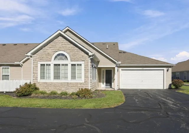 Photo 1 of Condo for sale at 963 Governors Cir, Lancaster, OH 43130 | MLS# 226039768 | Listing updated on 2026-10-19