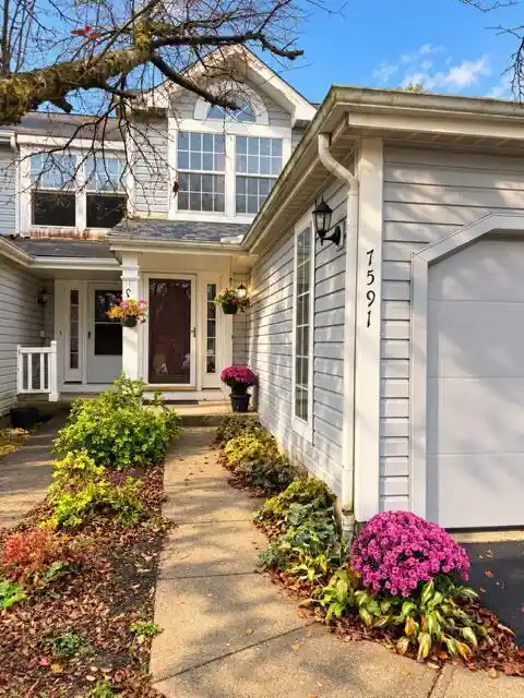 Listing Photo 1 - Condo for sale in 7591 Bay Hl Dr located at 7591 Bay Hl Dr, Pickerington, OH 43147 - Unit 7591 Bay Hl Dr