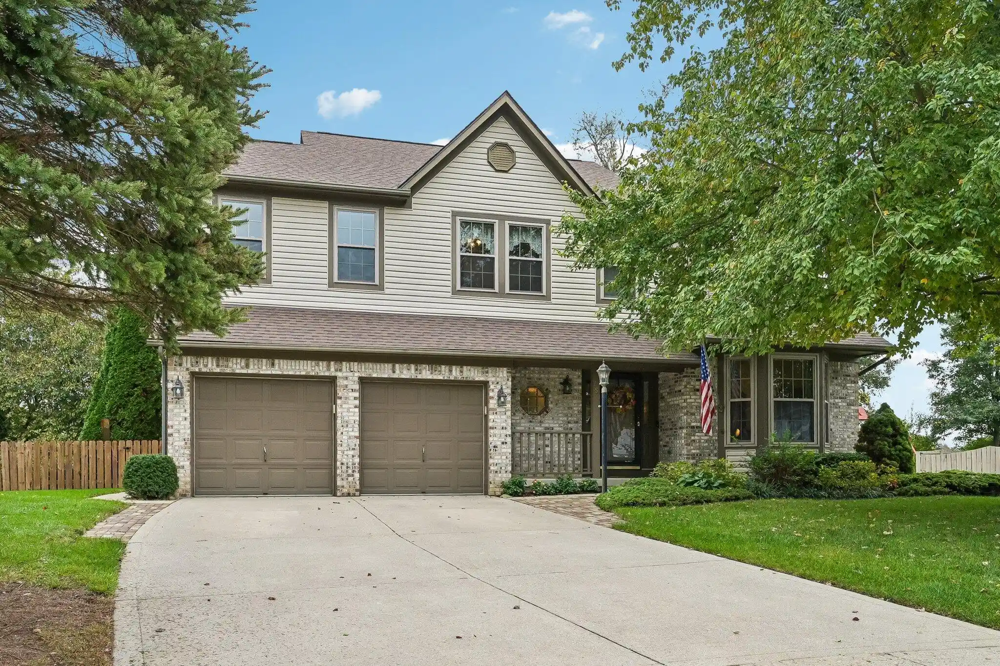 Photo 1 of Single family home for sale at 750 Montmorency Dr E, Pickerington, OH 43147 | MLS# 226039802 | Listing updated on 2026-10-28