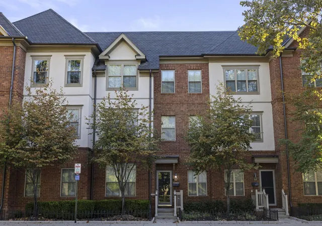 Photo 1 of Condo for sale at 672 Park St, Columbus, OH 43215 | MLS# 226040286 | Listing updated on 2026-10-24