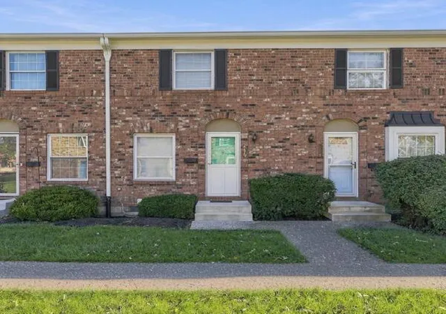 Condo for sale at 4679 Tarryton Ct S #12E, Columbus, OH 43228 | MLS# 226039869