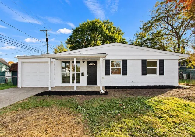 Single family home for sale at 3015 Wendy Ln, Grove City, OH 43123 | MLS# 226040986