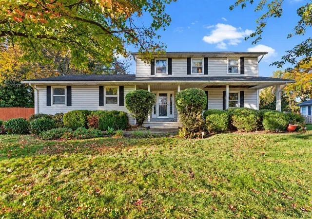 Single family home for sale at 5426 Richlanne Dr, Hilliard, OH 43026 | MLS# 226039830