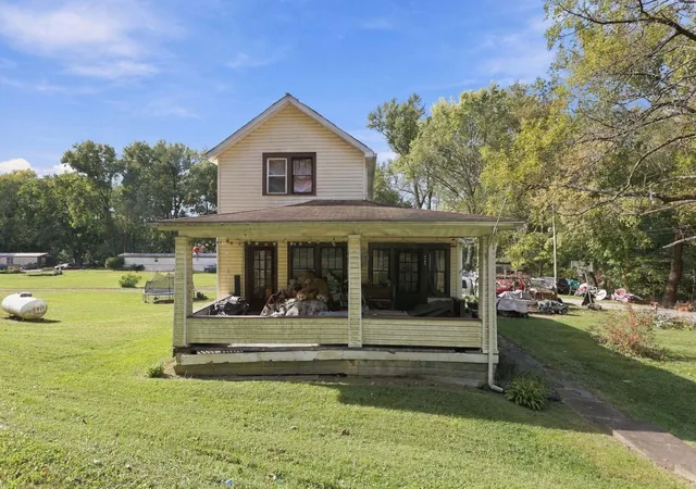Photo 1 of Single family home for sale at 2965 N River Rd E, Zanesville, OH 43701 | MLS# 226039719 | Listing updated on 2026-10-25